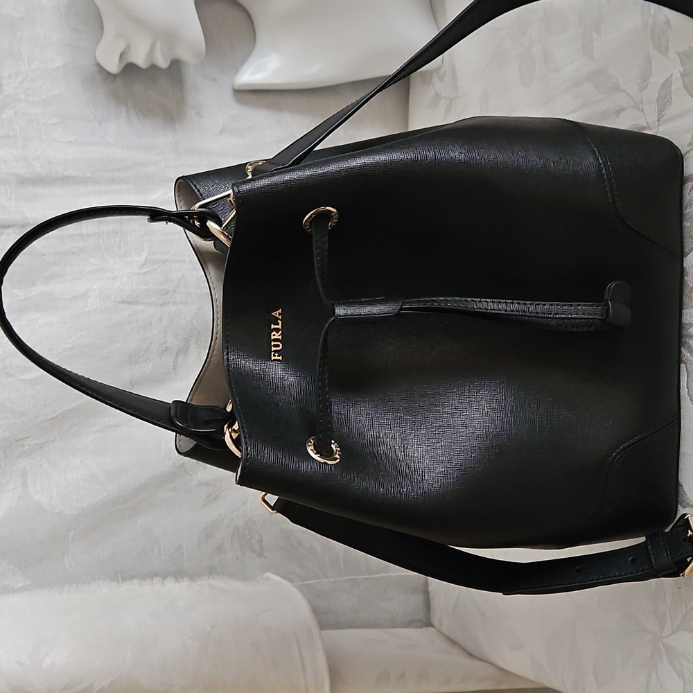 Furla Bucket Shoulder Bag. - Picture 8 of 13